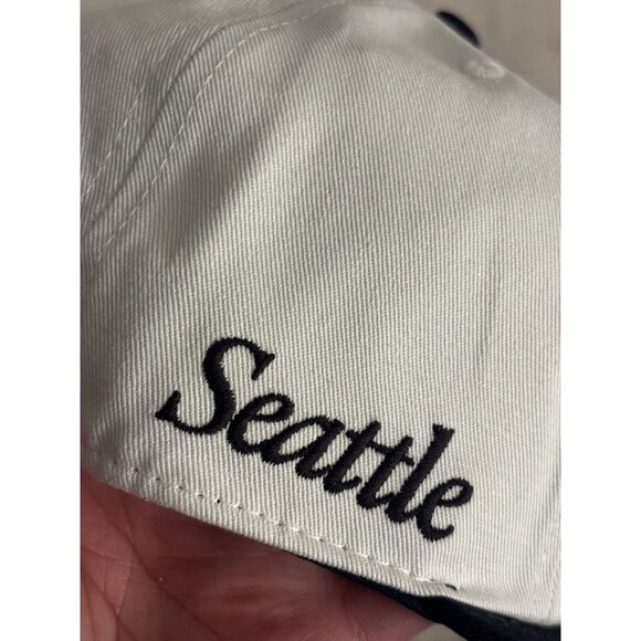 Seattle Mariners 47 Captain Snapback Hat - Picture 3 of 7